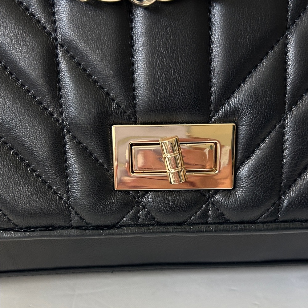 Danier Black Quilted Shoulder Bag with Gold Chain - Picture 5 of 16